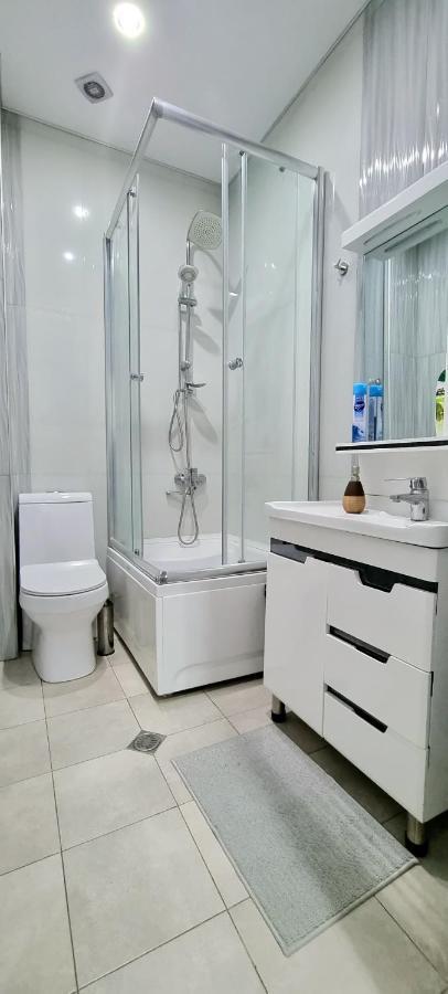 Kate'S Cozy Apartment Кутаиси Экстерьер фото