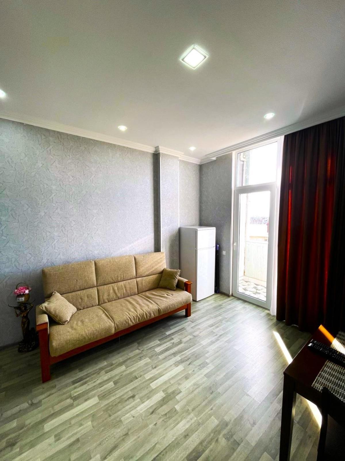 Kate'S Cozy Apartment Кутаиси Экстерьер фото