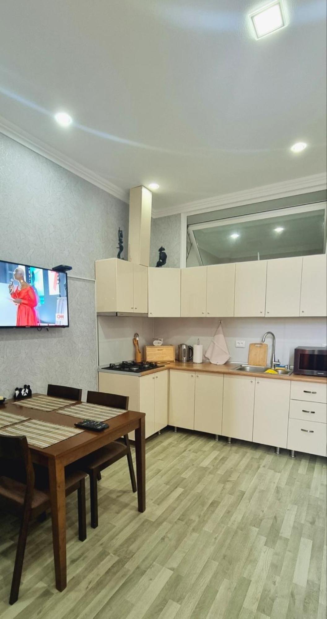 Kate'S Cozy Apartment Кутаиси Экстерьер фото
